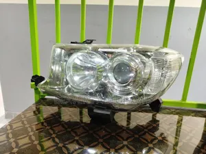 Toyota Fortuner 2007-2010 Headlight