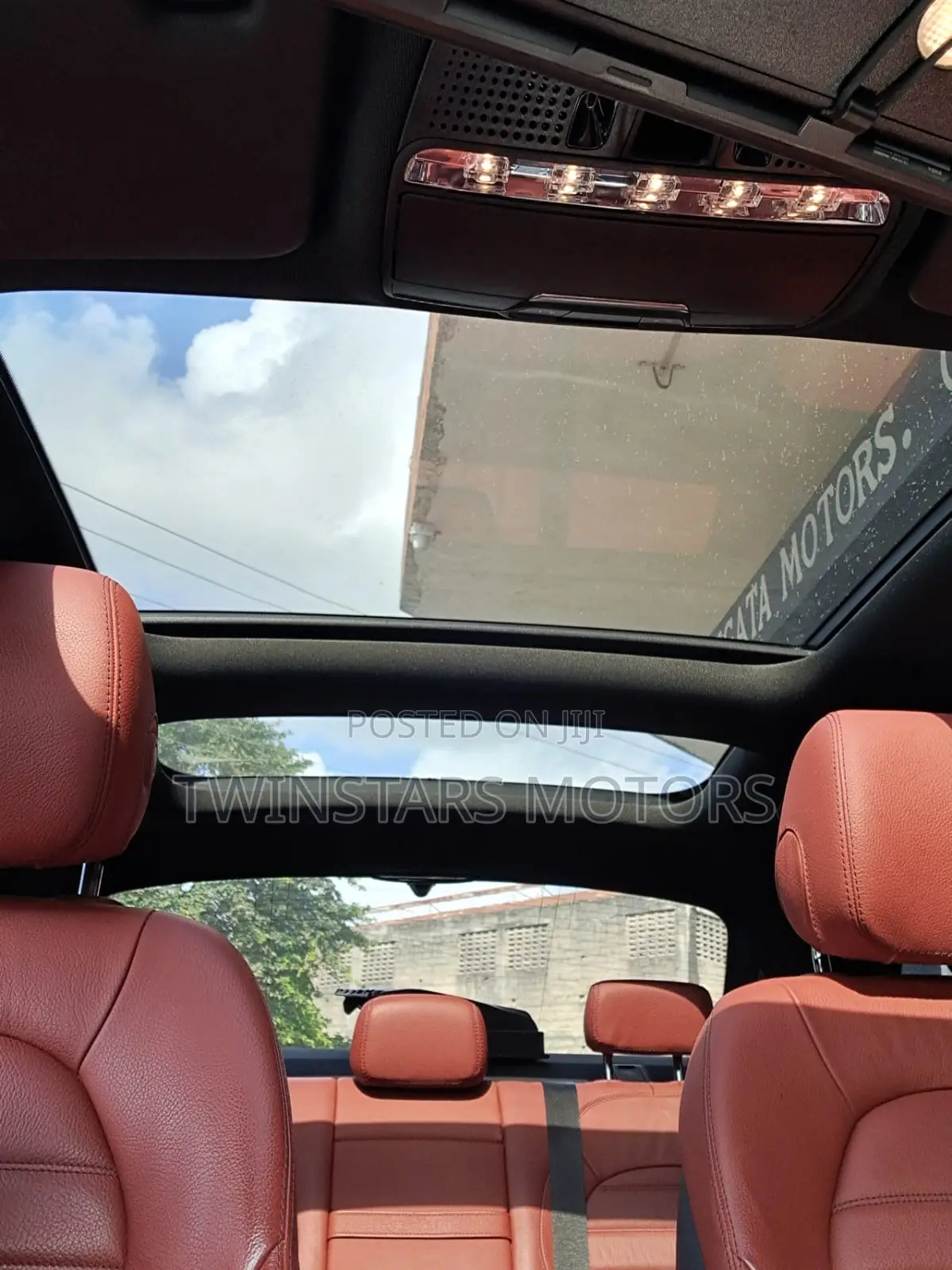 Mercedes-Benz C200 2017 Red