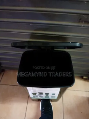 30 LTR Complast Giovanni Pedal Bin/Foot Dust Bin