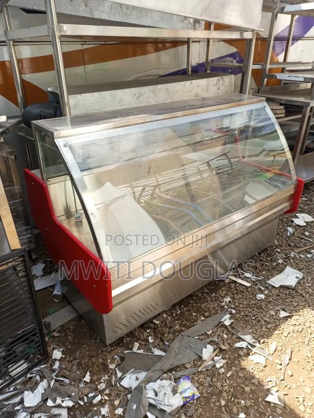 Modern Design C_curved Meat Chiller