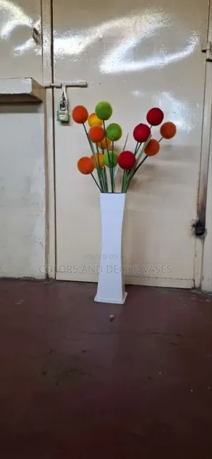 Coloured Balls With Vase Wooden
