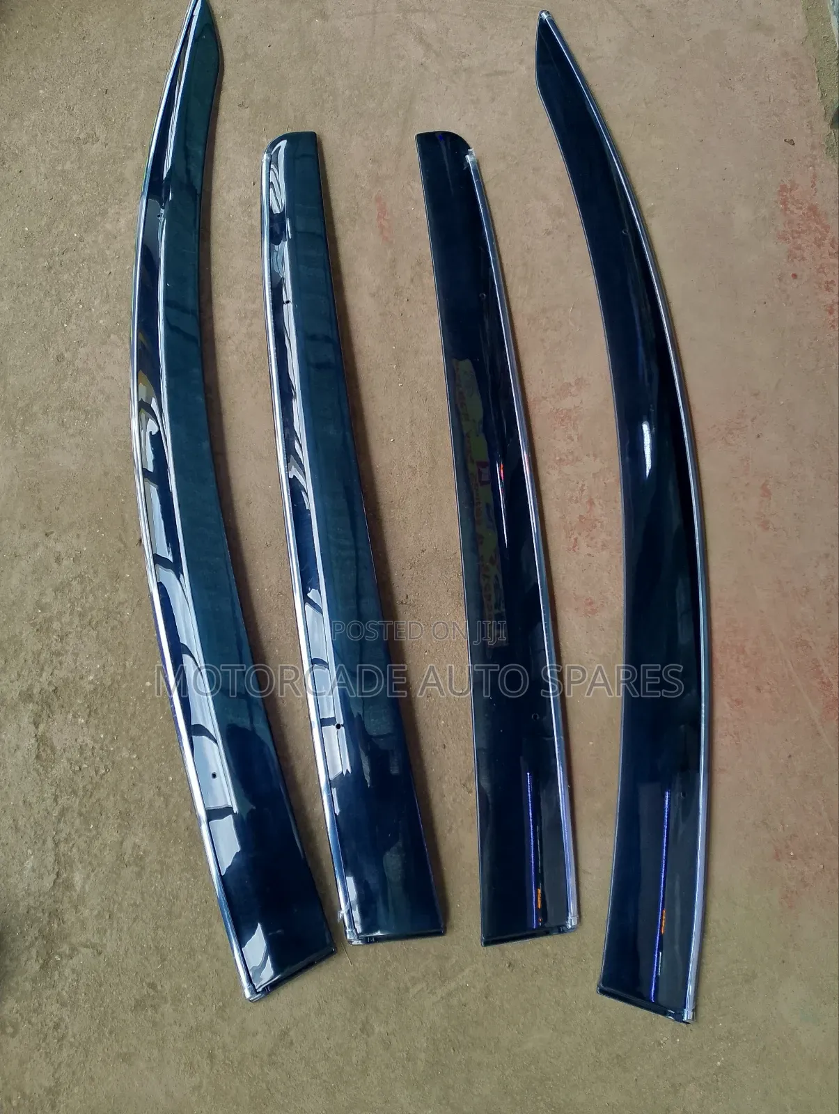 Toyota Vitz Jewella 2011/2012/2013 Windbreakers