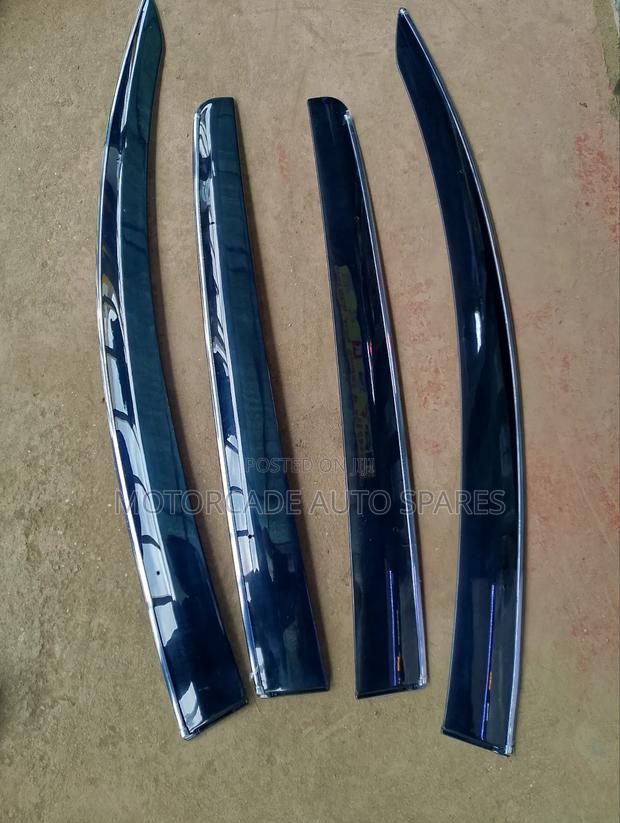 Toyota Vitz Jewella 2011/2012/2013 Windbreakers - main view