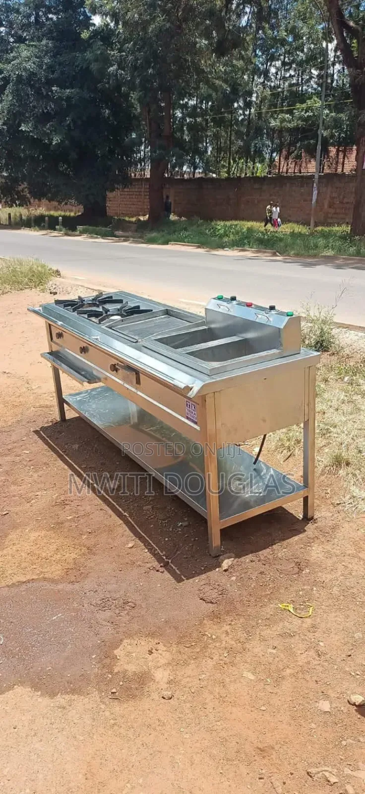 Qualified Two Burner Combined Kitchen Unit.