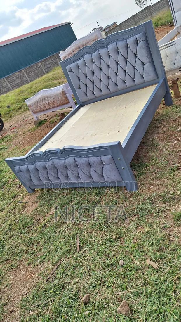 Mocekt Bed 5by6 - main view