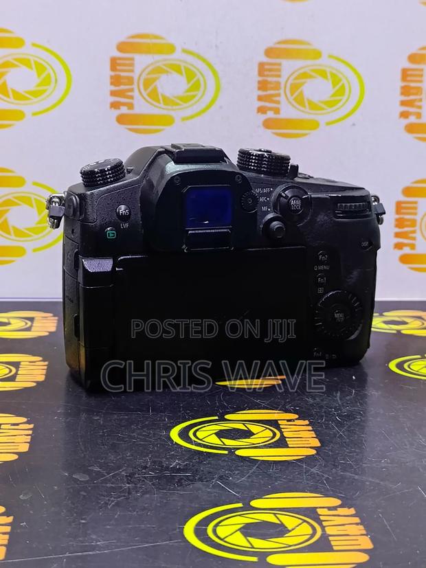 Panasonic Lumix Gh5 Mirrorless Camera - thumbnail 3