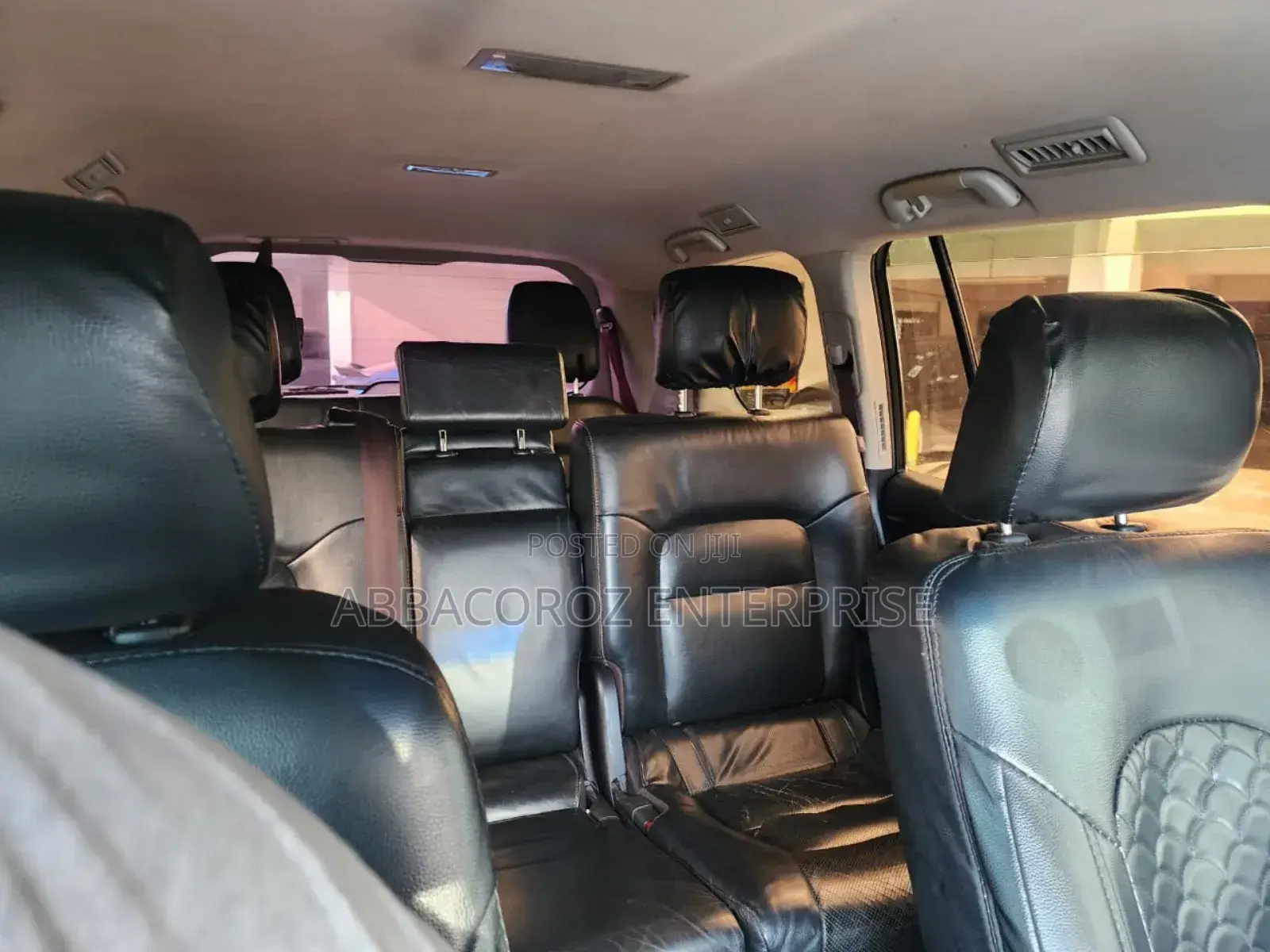 Toyota Land Cruiser 4.6 V8 AX 2013 Pearl