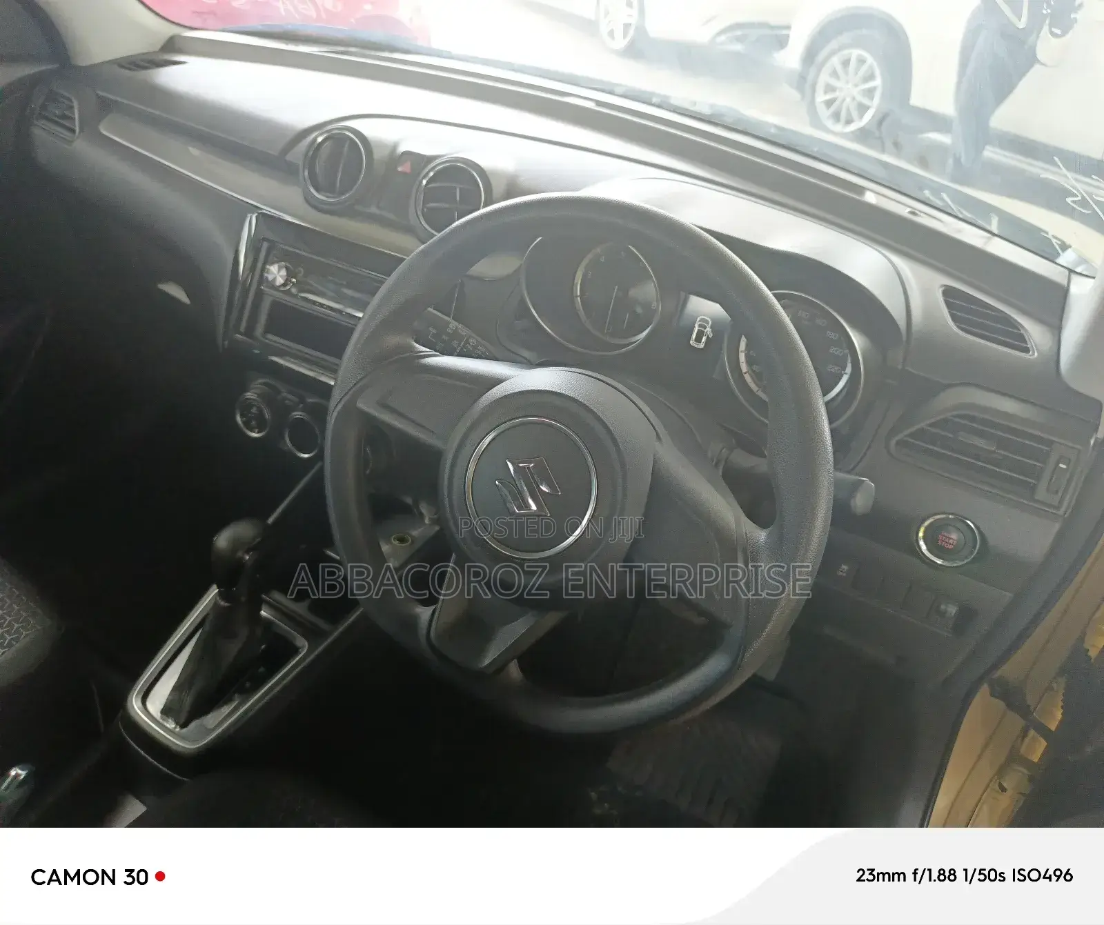 Suzuki Swift 2018 Gold