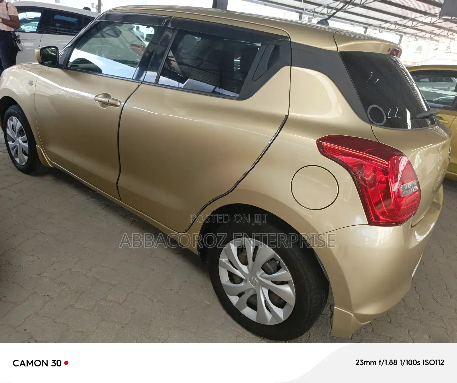 Suzuki Swift 2018 Gold