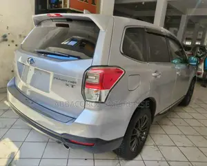 Subaru Forester 2.5i Touring AWD 2017 Silver