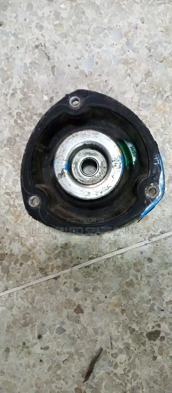 Volkswagen Sogen Shock Mountains