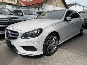 Mercedes-Benz E220 2017 Pearl