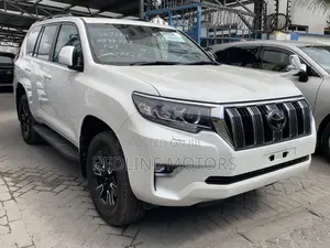 Toyota Land Cruiser Prado 2.8 2019 Off white