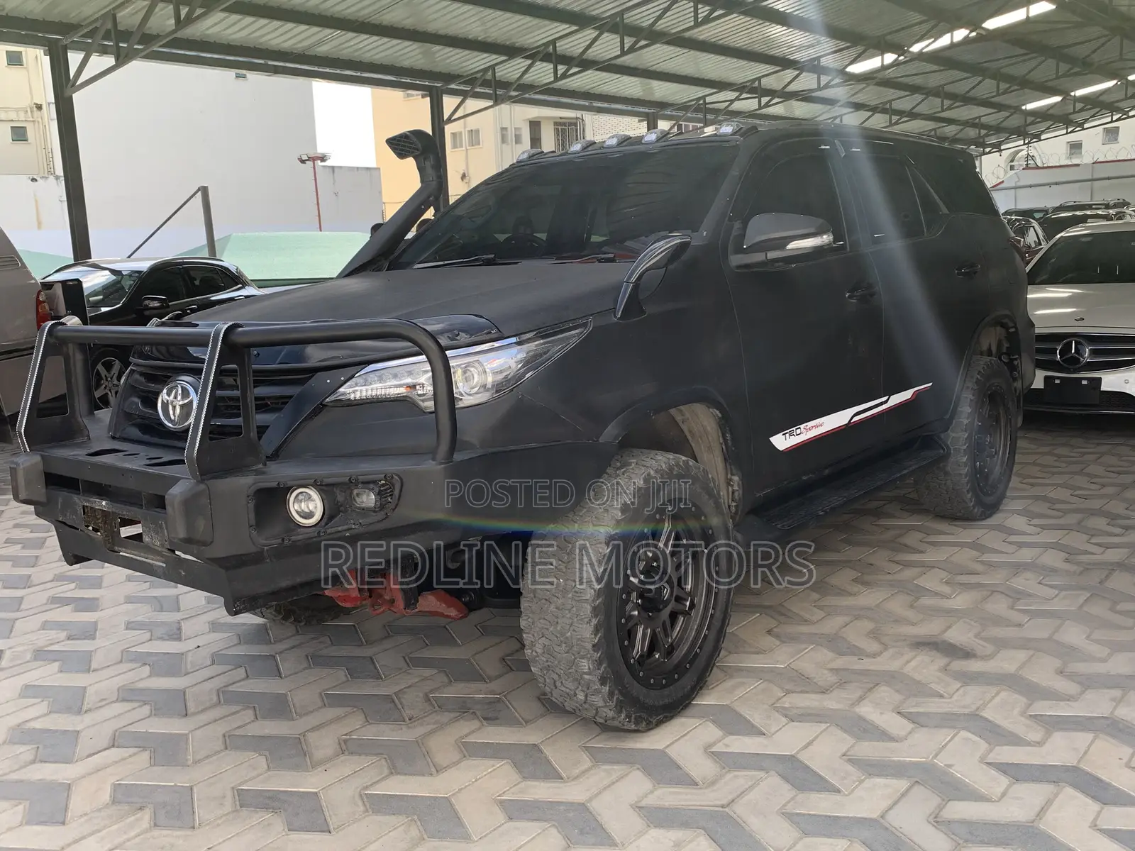 Toyota Fortuner 2.8 D AWD 2015 Gray