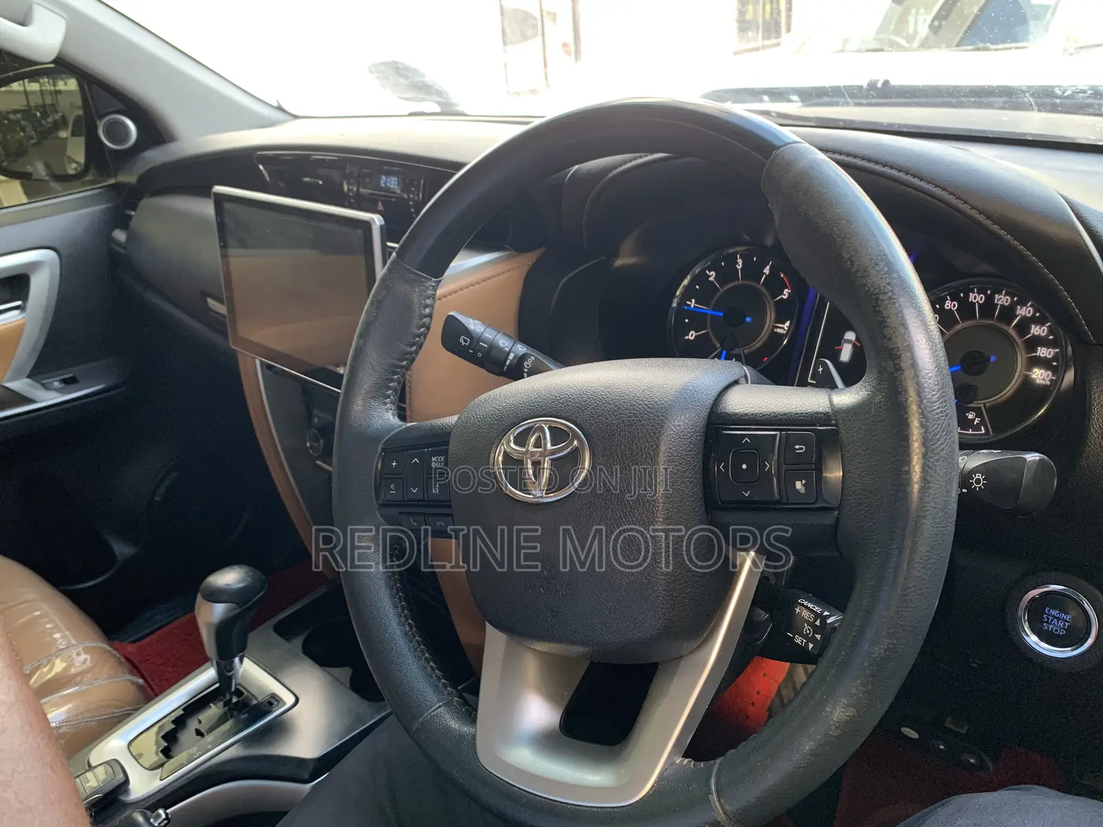 Toyota Fortuner 2.8 D AWD 2015 Gray