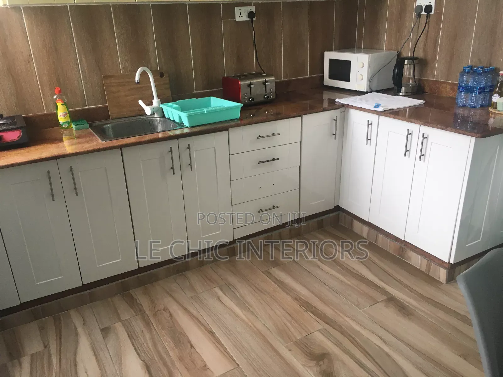 Kitchen Cabinets and Kitchen Revamp