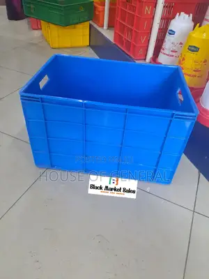 Full Closed Plastic Crates