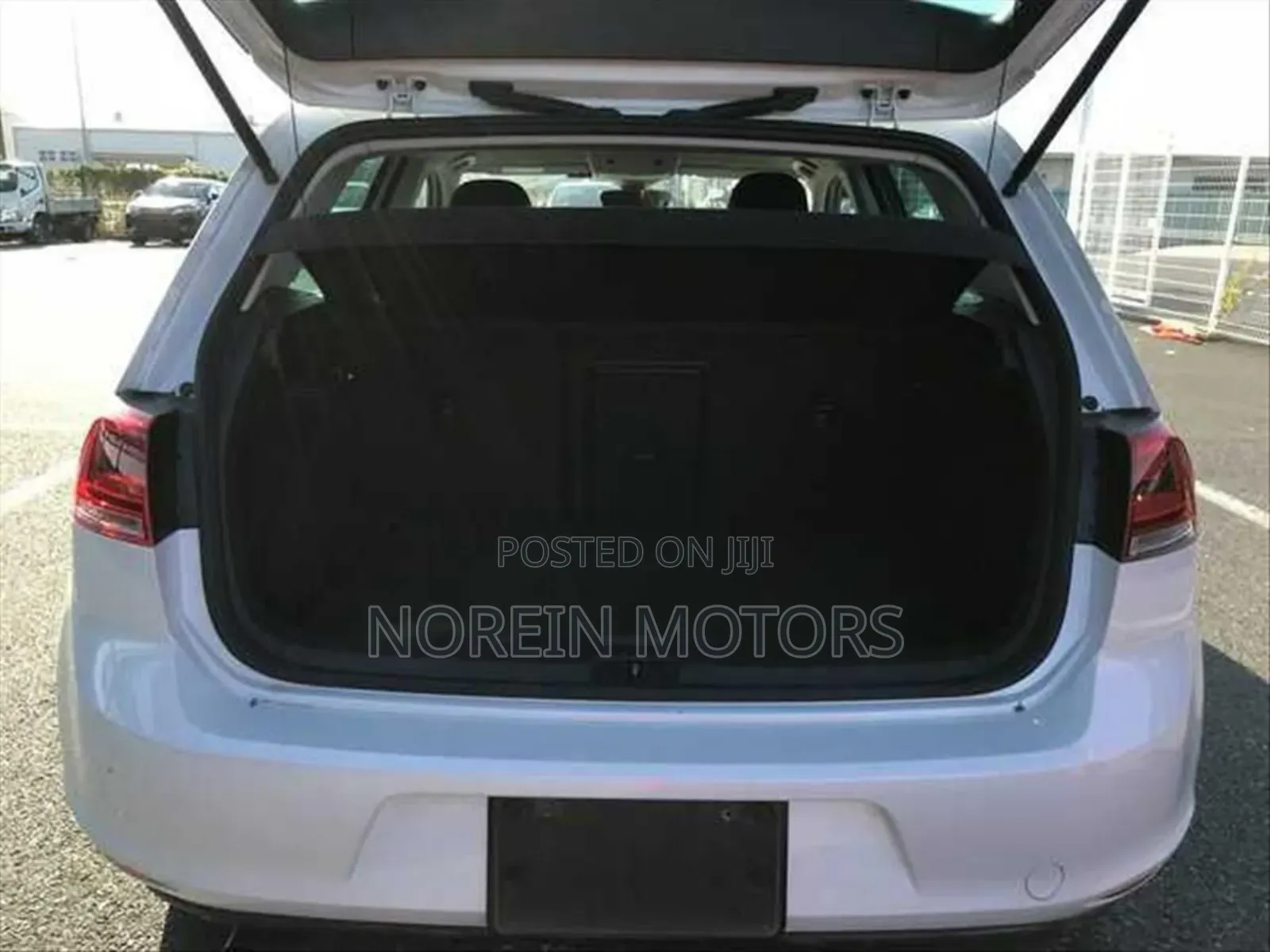 Volkswagen Golf 2017 White