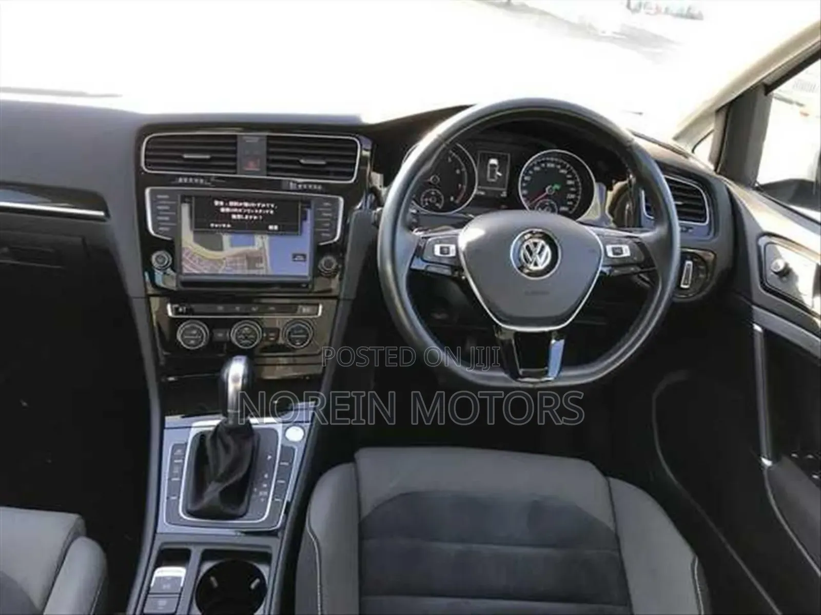 Volkswagen Golf 2017 White