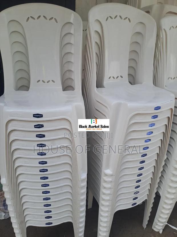 Strong Armless Kenpoly Plastic Chair