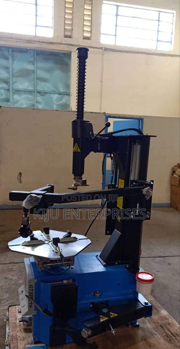 Quality Assured Tyre Changer Machine - thumbnail 2