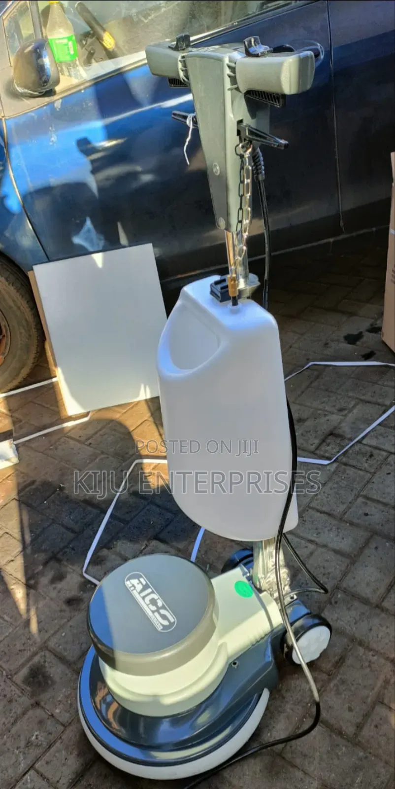 Quality Assured Floor Scrubber Machine
