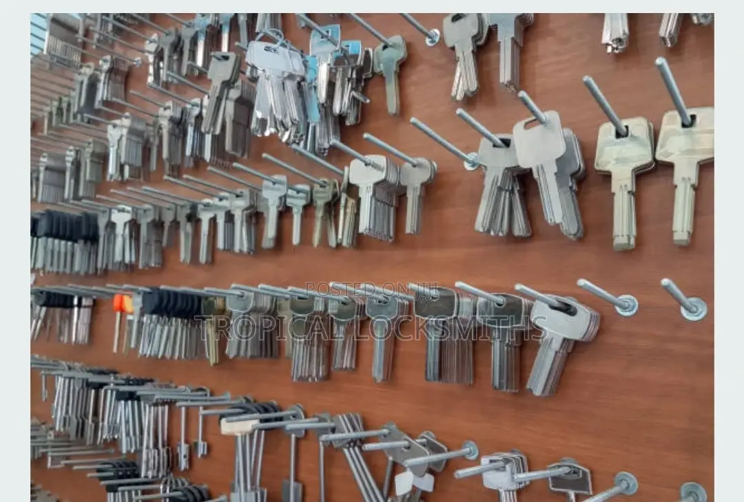 Locksmith /Key Duplication/Key Cutting Services