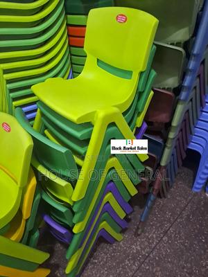 Acme Kids Armless Plastic Chair - thumbnail 2