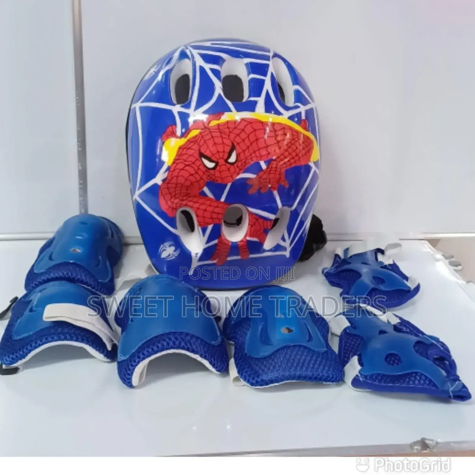 High Quality Skating Helmet and Guards