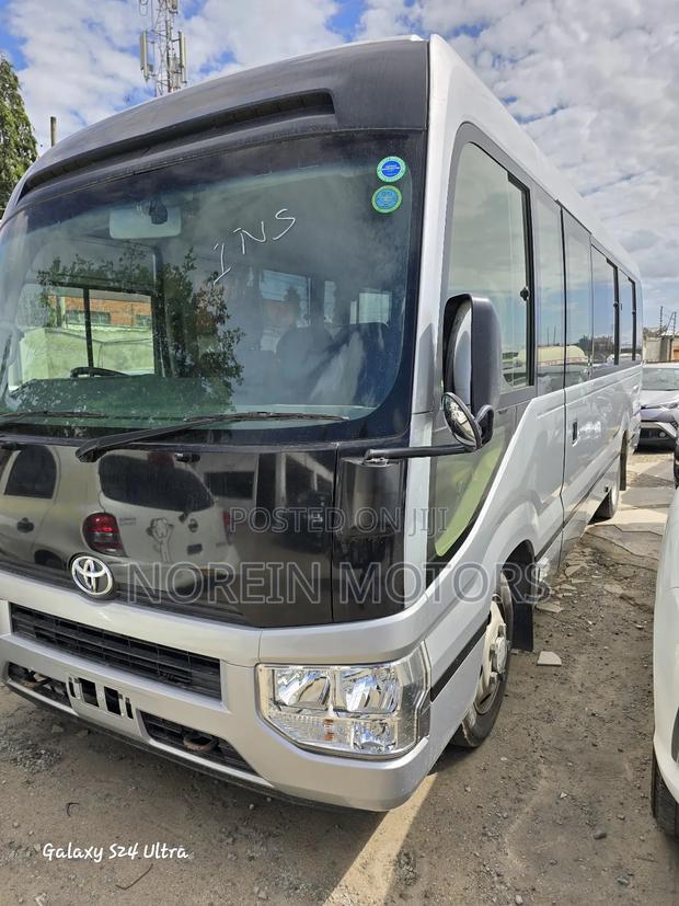 Toyota Coaster 2019 Grey - thumbnail 2
