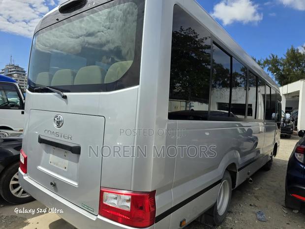 Toyota Coaster 2019 Grey - thumbnail 6