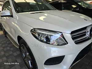 Mercedes-Benz GLE-Class 2018 White