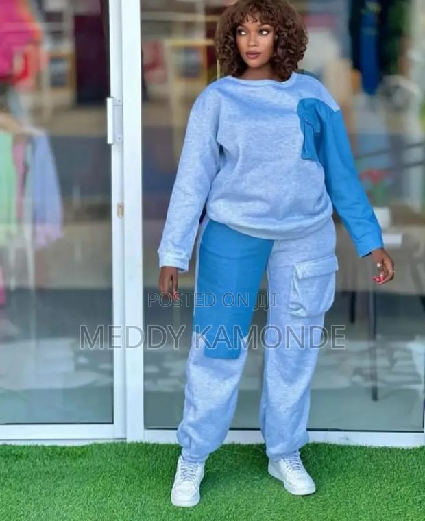 Designer Warm Tracksuit - thumbnail 2