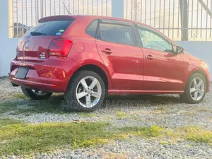 Volkswagen Polo 2017 Red
