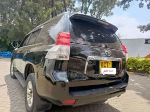 Toyota Land Cruiser Prado 2012 Black