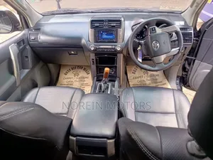 Toyota Land Cruiser Prado 2012 Black