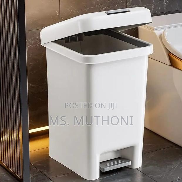 *Quality Pedal / Push Dustbin* 20 Litres 30 Litres
