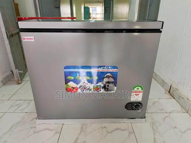 250L Freezer. Premier Chest Freezer