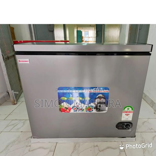 200L Chest Freezer. Premier 200L Freezer