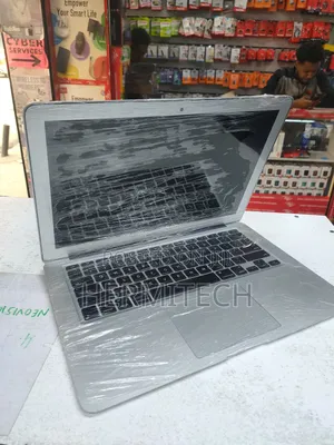 Laptop Apple MacBook Pro 2015 4GB Apple M3 Pro SSD 128GB
