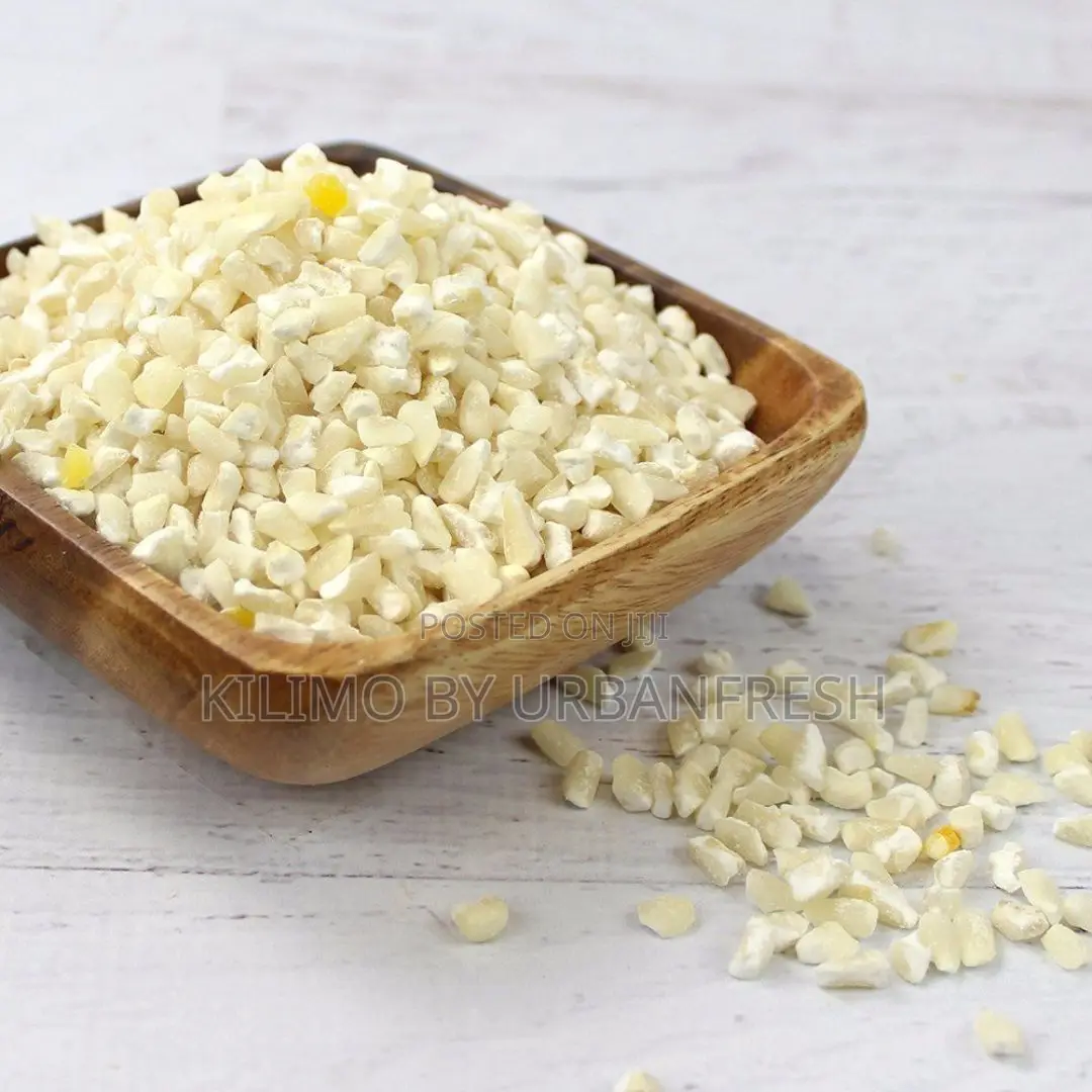 Broken Maize (1 Kg) Animal Feed. Moq 50kg / 70kg.