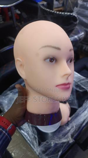 Bald Wig Dummy - main view