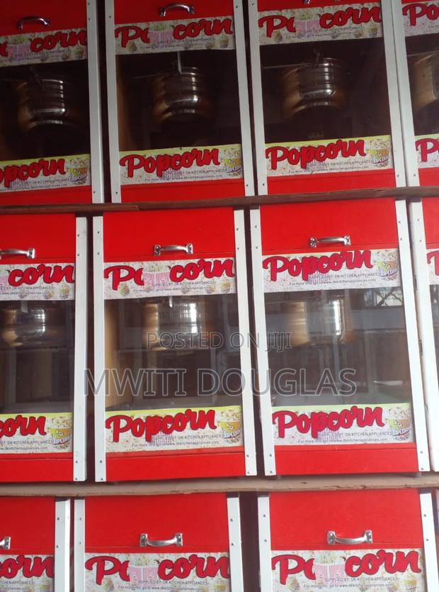 Modest Popcorn Display Machine - main view