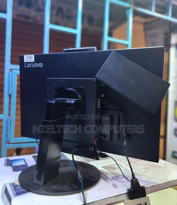 Desktop Computer Lenovo ThinkCentre 24 16GB Intel Core I5 SSD 256GB - thumbnail 4