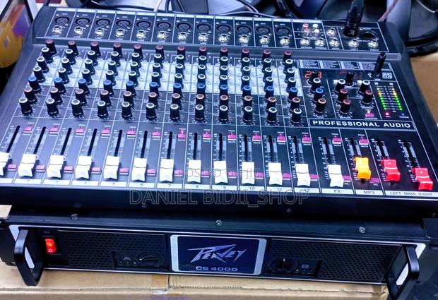 Peavey CS 4000 Power Amplifier - main view