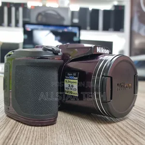 Nikon Coolpix B500
