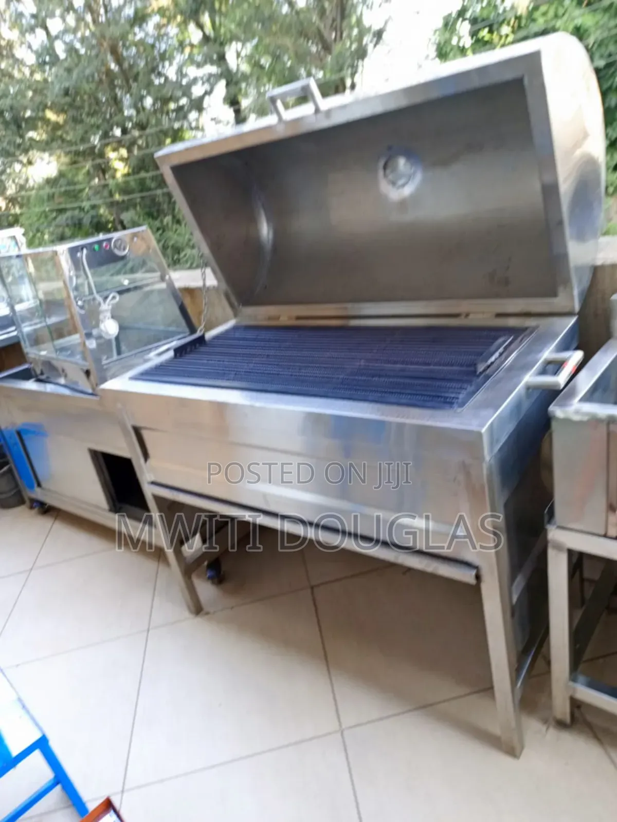 Stainless Steel Nyama Choma Grill With a Lid