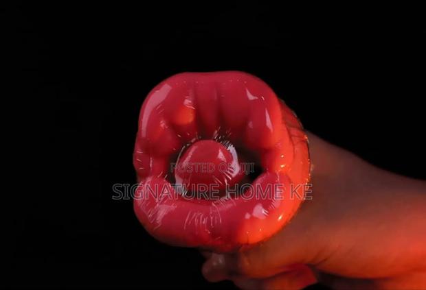 Big Mouth Licker And Sucker - thumbnail 2