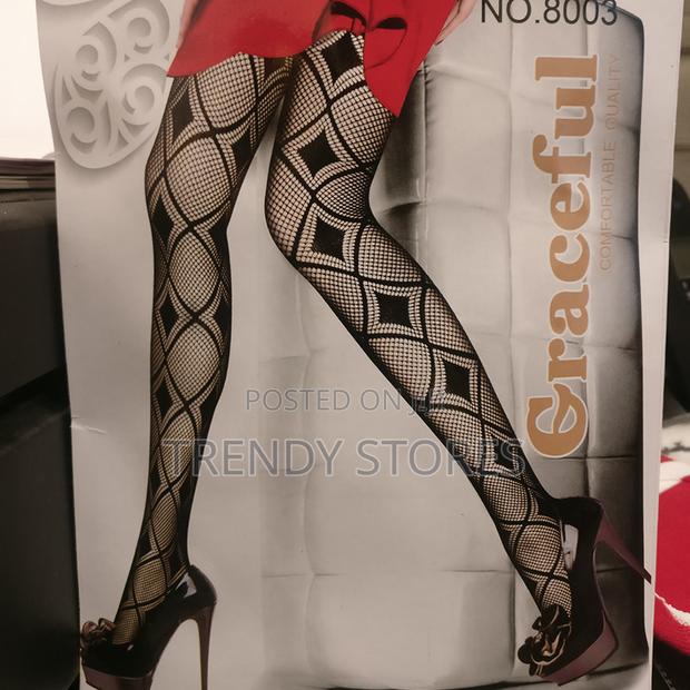 Diamond Pattern Fishnet Stockings - thumbnail 3