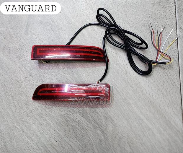 Reflector LED Toyota Vanguard Pair